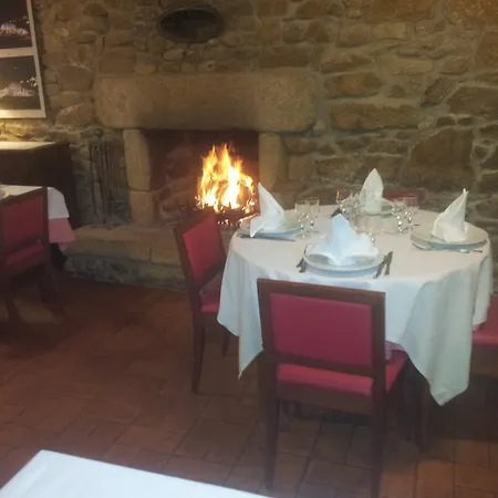 Logis De Keralloret Hotel